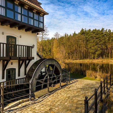 Gosciniec Pod Zajacem Bed and Breakfast Oleśnica Eksteriør billede
