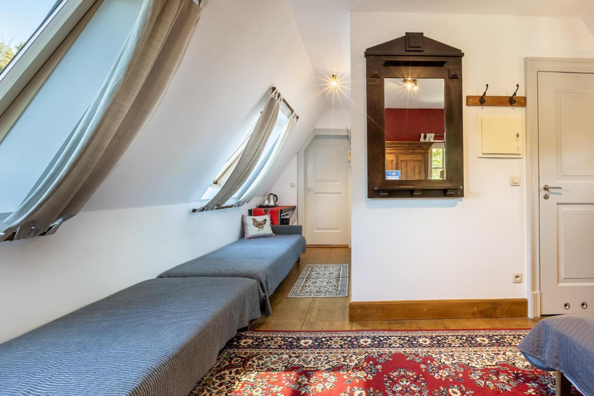 Gosciniec Pod Zajacem Bed and Breakfast Oleśnica Eksteriør billede