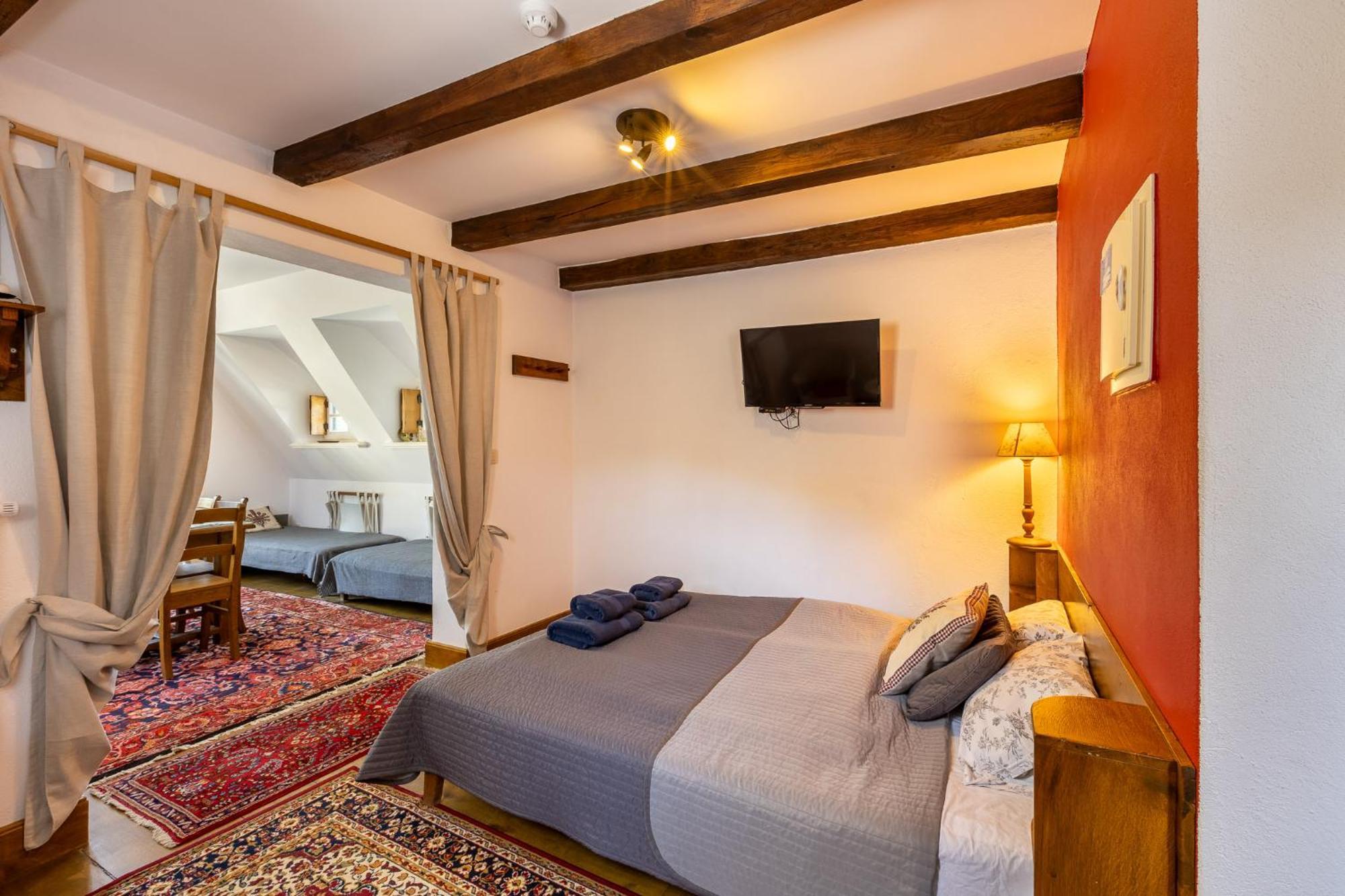 Gosciniec Pod Zajacem Bed and Breakfast Oleśnica Eksteriør billede